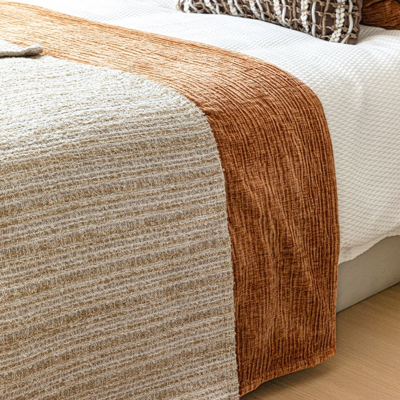 nsemble Oreillers et Bed Runner Vintage pour Chambre Crème