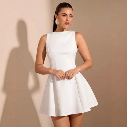 Robe de Cocktail Élégante Femme – Sans Manches, Coupe Trapèze Cintrée, Couleur Unie