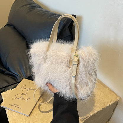 Sac à bandoulière asymétrique en peluche