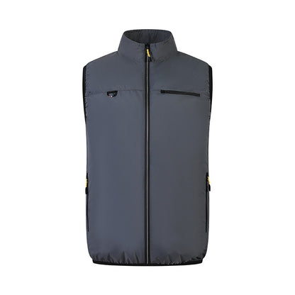 gilet ventilateur USB été gris avec poches zippées, style décontracté pour jeunes adultes.